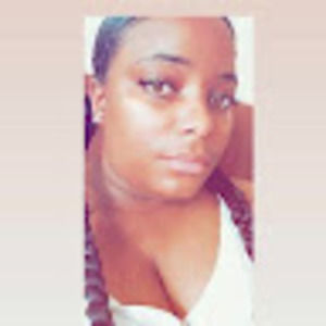 Meet your Posher, Monique